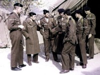 18 avril 1962. Saint Charles. La 61/2C prête pour le départ d'AFN. Delecourt, Gondet, Bruder, Broutet, x, Chartier, Bouteleux.  P020-2 > 18 avril 1962. Saint Charles. La 61/2C prête pour le départ d'AFN. Delecourt Francis, Gondet (Foot), Bruder (Volley), Broutet Christian, x, Chartier (Gym), Bouteleux (Tennis).