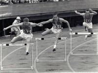 1964, Tokyo. Jeux Olympiques, 400 haies, couloir 7.  P089-4 et P090 > 1964, Tokyo. Jeux Olympiques, 400 haies, couloir 7. Behm Jean-Jacques.