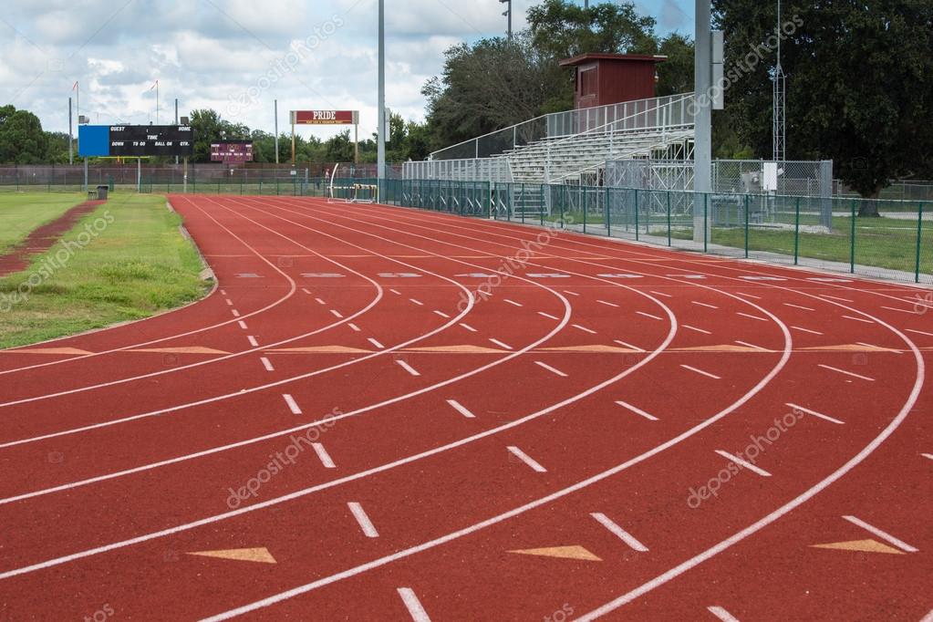 Coureurs français de demi-fond sur une piste d’athlétisme