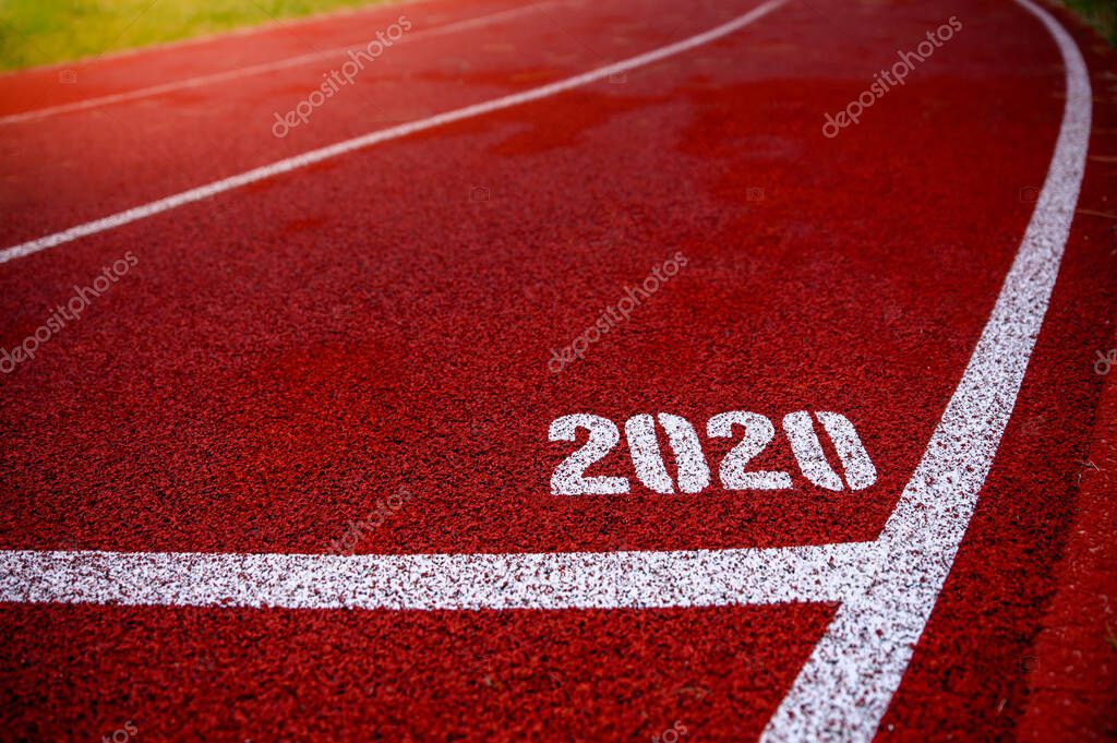 Calendrier posé sur une piste d’athlétisme