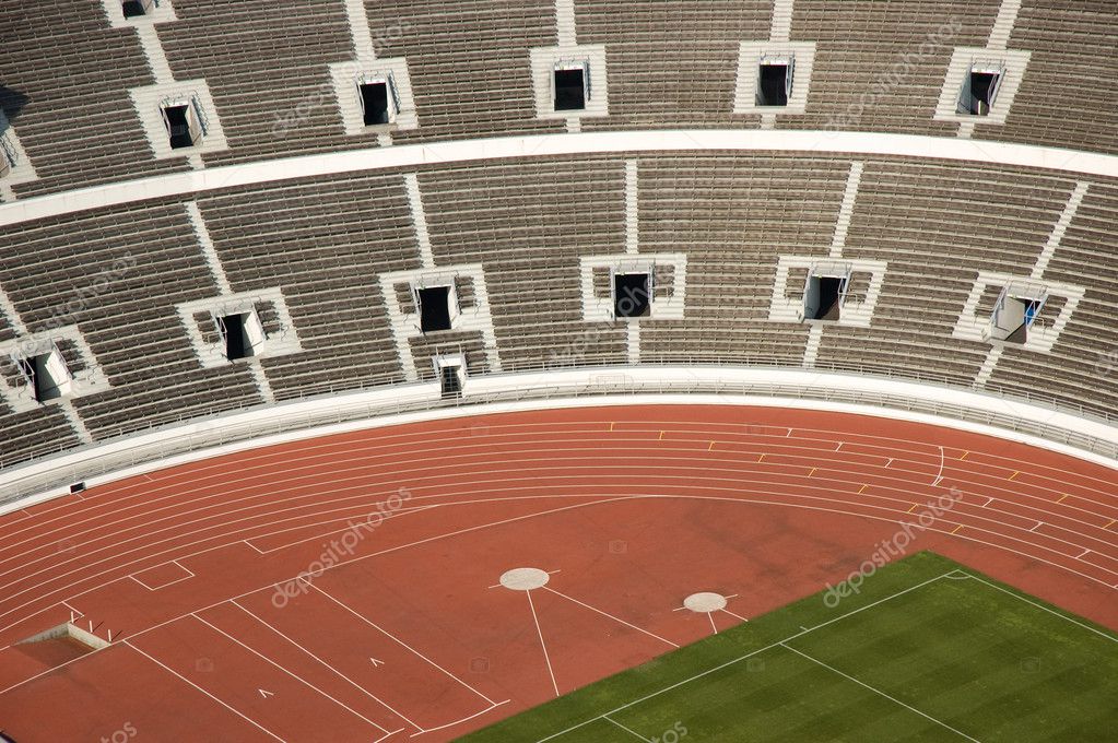 Différentes épreuves d’athlétisme sur un même stade